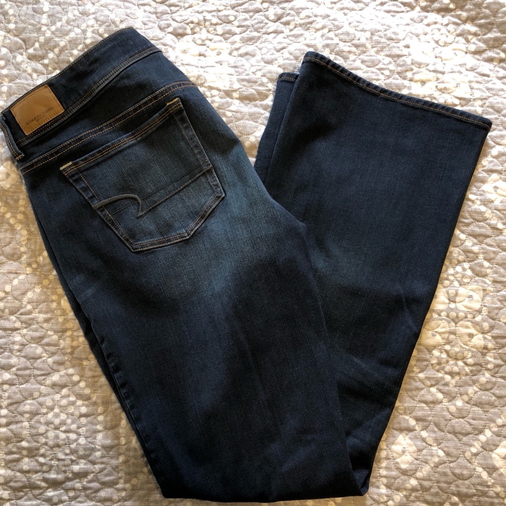 Women’s American Eagle jeans